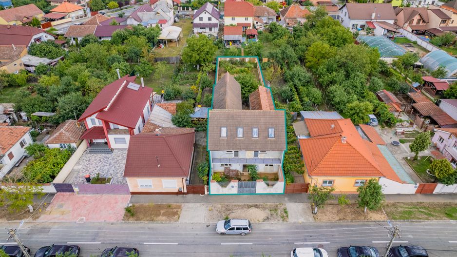 Vilă P+E+M în Bujac - Poză 2