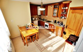 Casa 4 camere,2 bai,1 garaj,150mp,688 mp teren, 0% comision - Poză 7