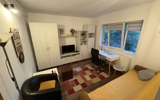 Casa cu 2 camere, curte și parcare, în zona Pod Bucium, Iași - Poză 2