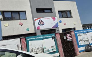 Vila spatioasa zona Megaimage  Tunari - Poză 2