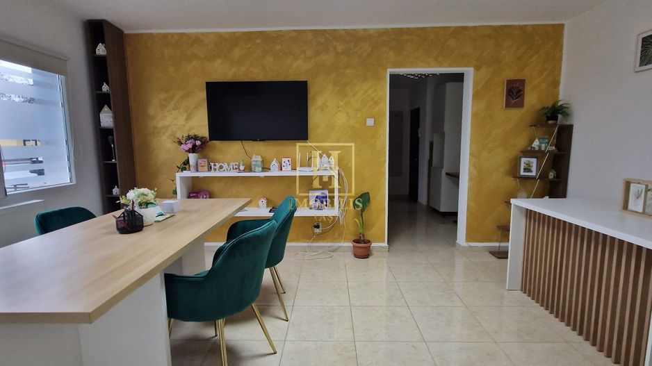 Spatiu/ birou de inchiriat Bld. Primaverii Podu Ros - Poză 1
