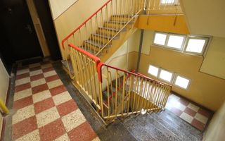 Zona Medicina; str. Bucuresti, centrala proprie si contract inclus. - Poză 18