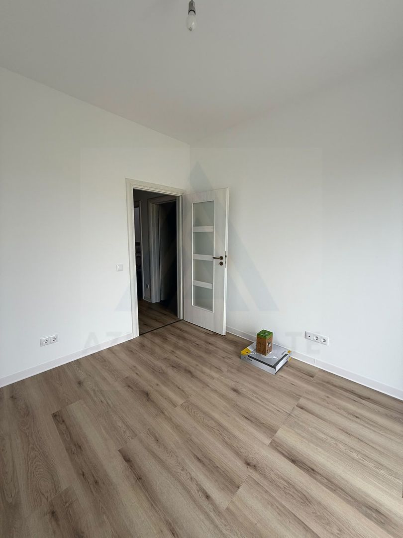 Apartament lux prima inchiriere 3 camere 76mp utili si boxa Selimbar - Poză 14