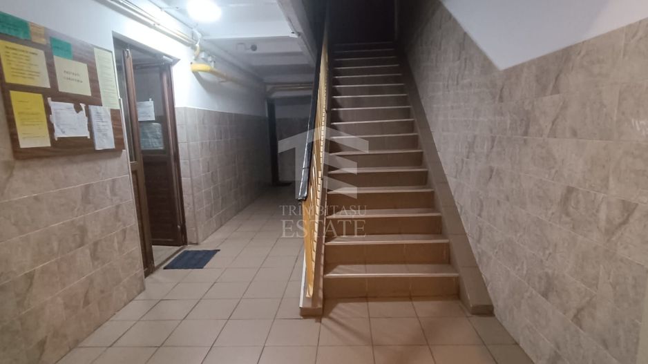 Inchiriez Ap. de 3 camere Decomandat Gorjului - Poză 2