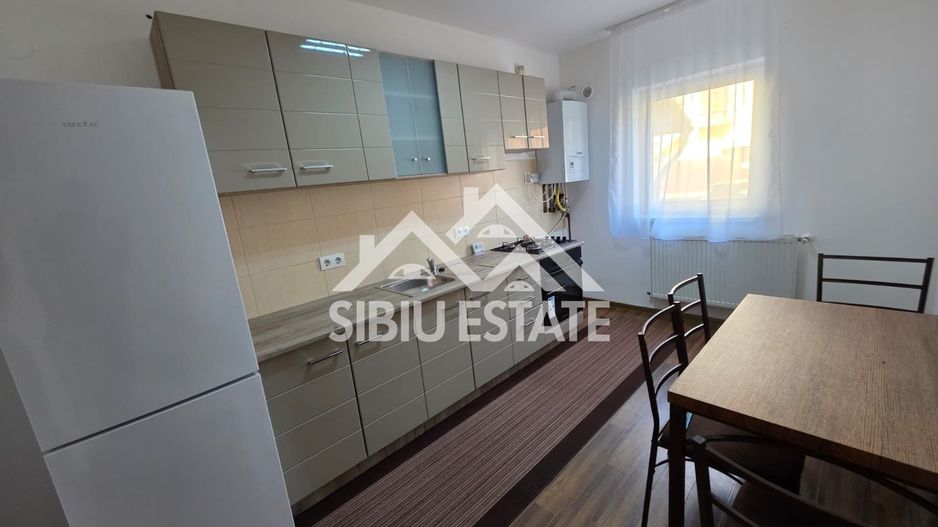 Apartament 3 camere de inchiriat, Selimbar - Poză 1