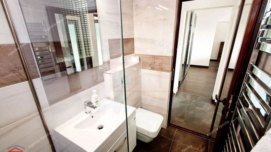 Inchiriem apartament elegant cu 2 camere(  Papadie) , etaj 5, bloc M1 - Poză 10