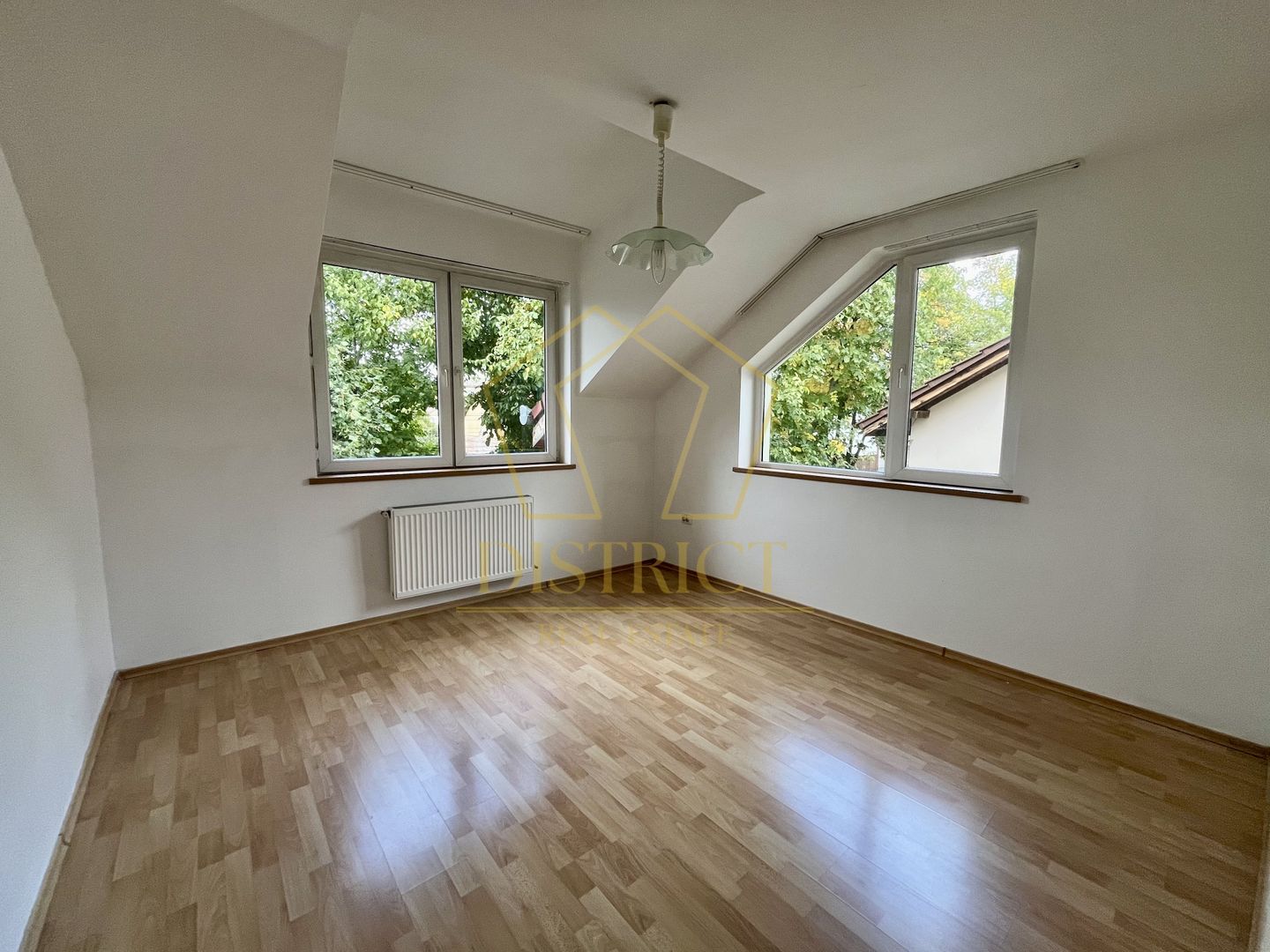 Casa individuala cu 5 camere și garaj | Simion Barnutiu - Poză 7