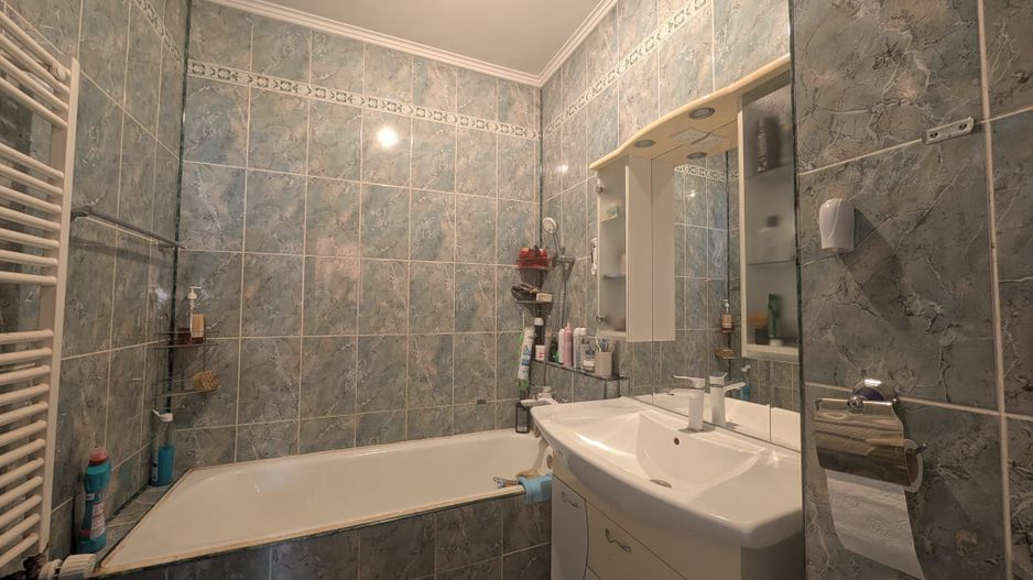 Vila spațioasă 6 camere cu teren generos – Ferentari – Preț excelent! - Poză 25