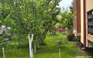 Tractoru, zonă liniștită de case, apartament spațios 3 camere cu garaj - Poză 21