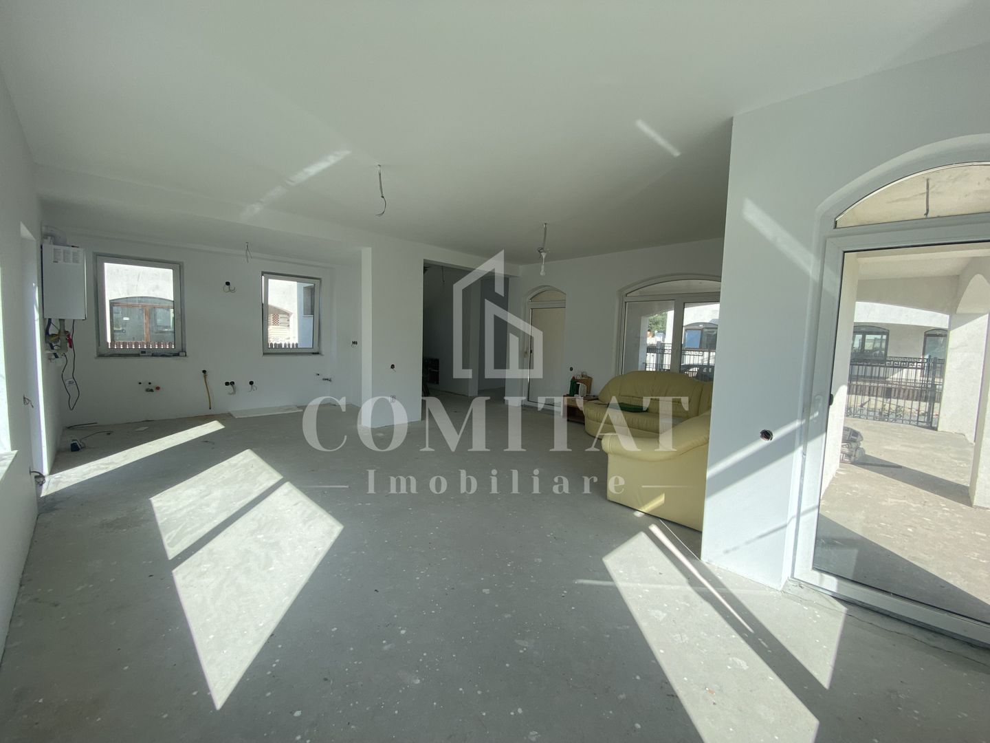 Casă de vânzare | Dispunere pe 2 niveluri | Localitatea Dezmir - Poză 1