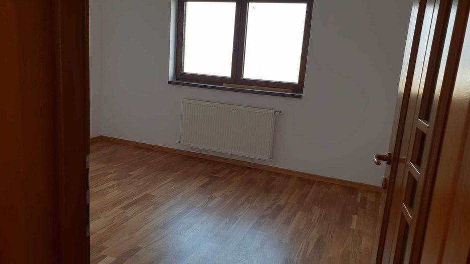Inchiriez apartament - Poză 5