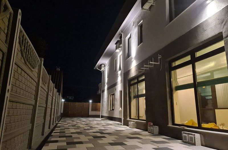 Vila P+1E,  7 camere, curte amenajata   - zona Mall, George Cosbuc - Poză 1