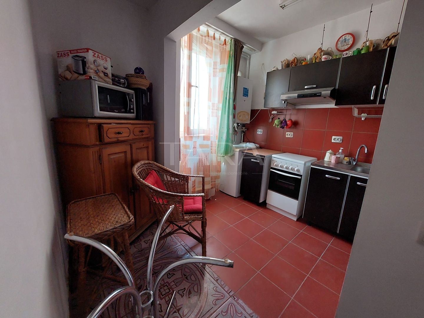 Locuință cochetă cu 1 cameră, ideală pentru locuit sau investiție. - Poză 1