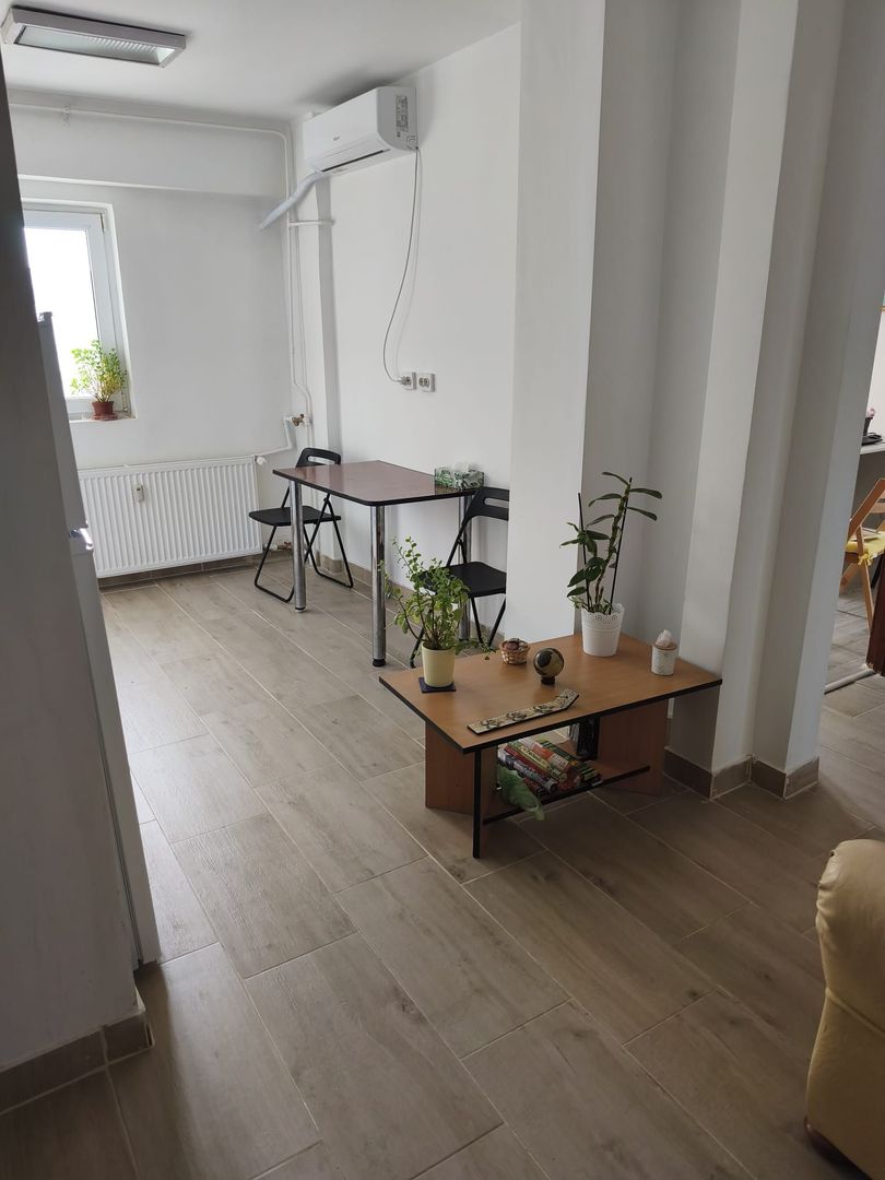 APARTAMENT LUMINOS METROU PIATA MUNCII - Poză 3