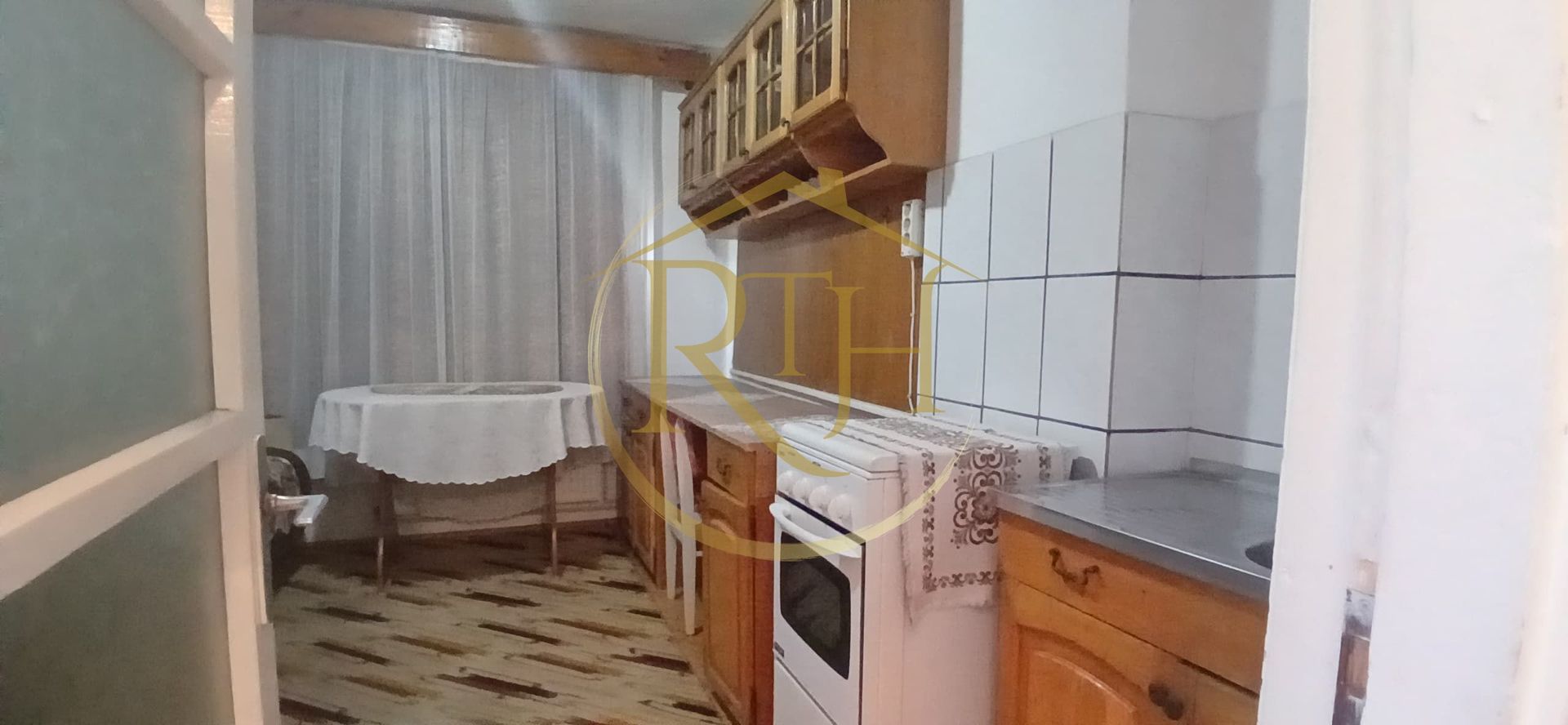 Oferim spre închiriere un apartament cu 2 camere la o vilă în Calea Șagului! - Poză 8