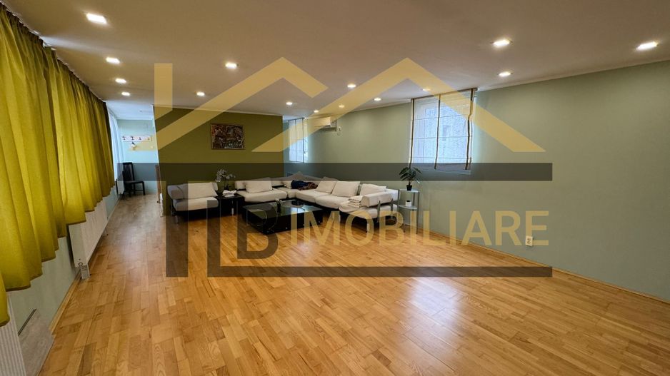 Apartament de 3 camere, 140 mp, Zona Piata Trandafirilor - Poză 2