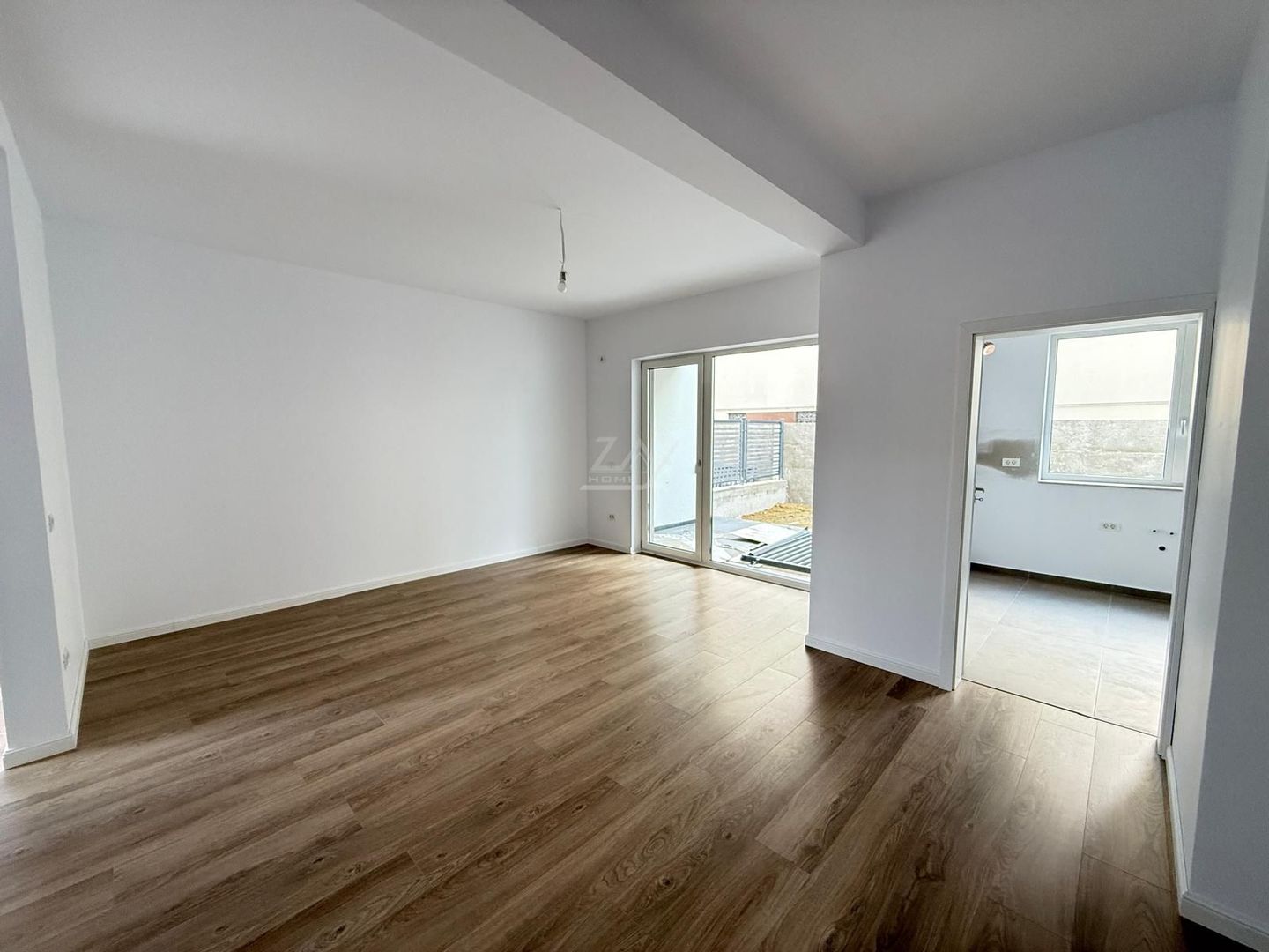 Locatie excelenta - langa Musicescu. 3 dormitoare. 2 locuri parcare. - Poză 2