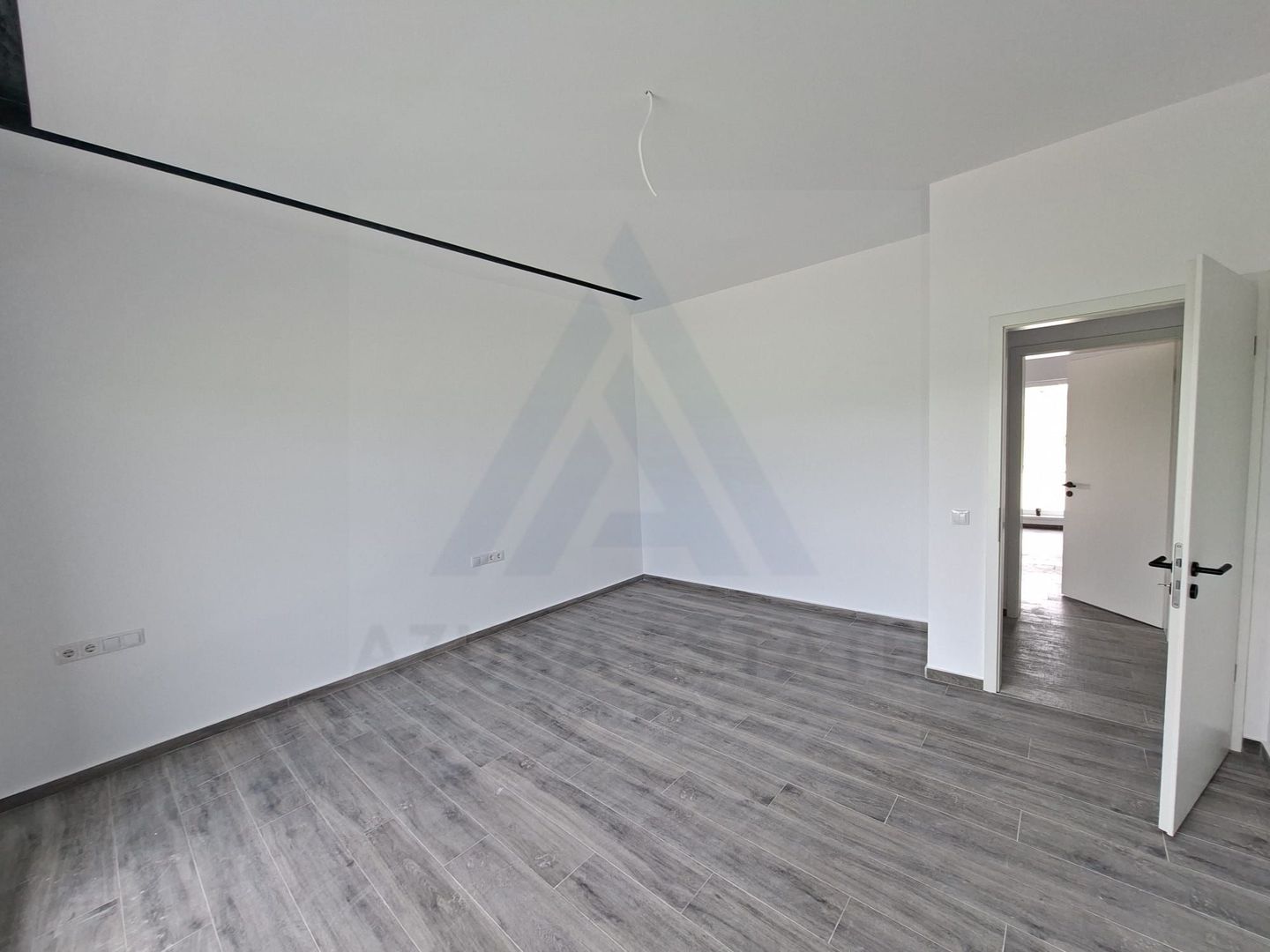 Casă moderna premium 195 mp utili cu garaj și teren 815 mp în Selimbar - Poză 10