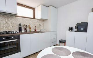 Casa boiereasca renovata Unirii | Curte 70mp | D+P+Pod - Poză 8