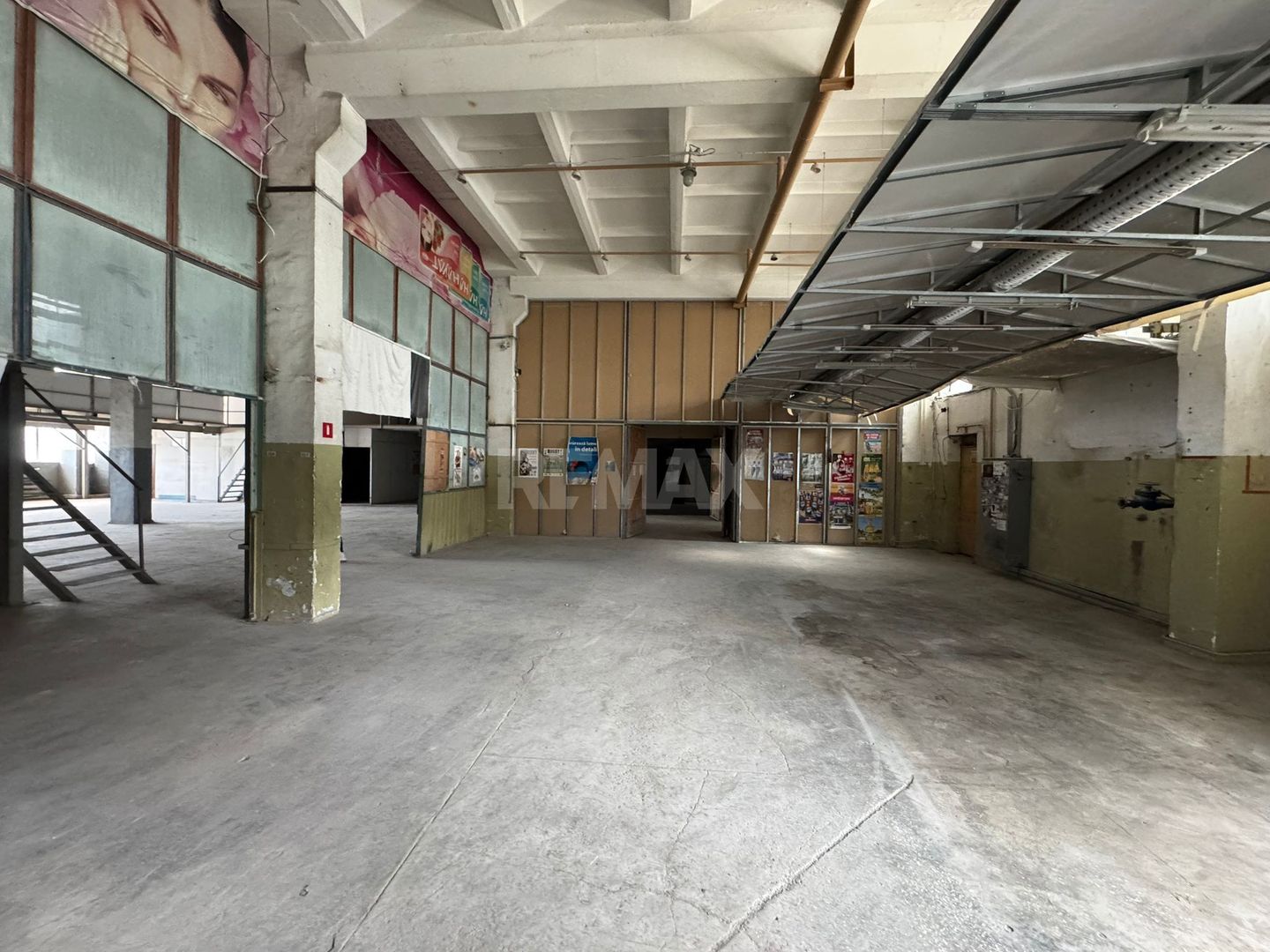 Spațiu comercial versatil în zona centrală - Poză 20