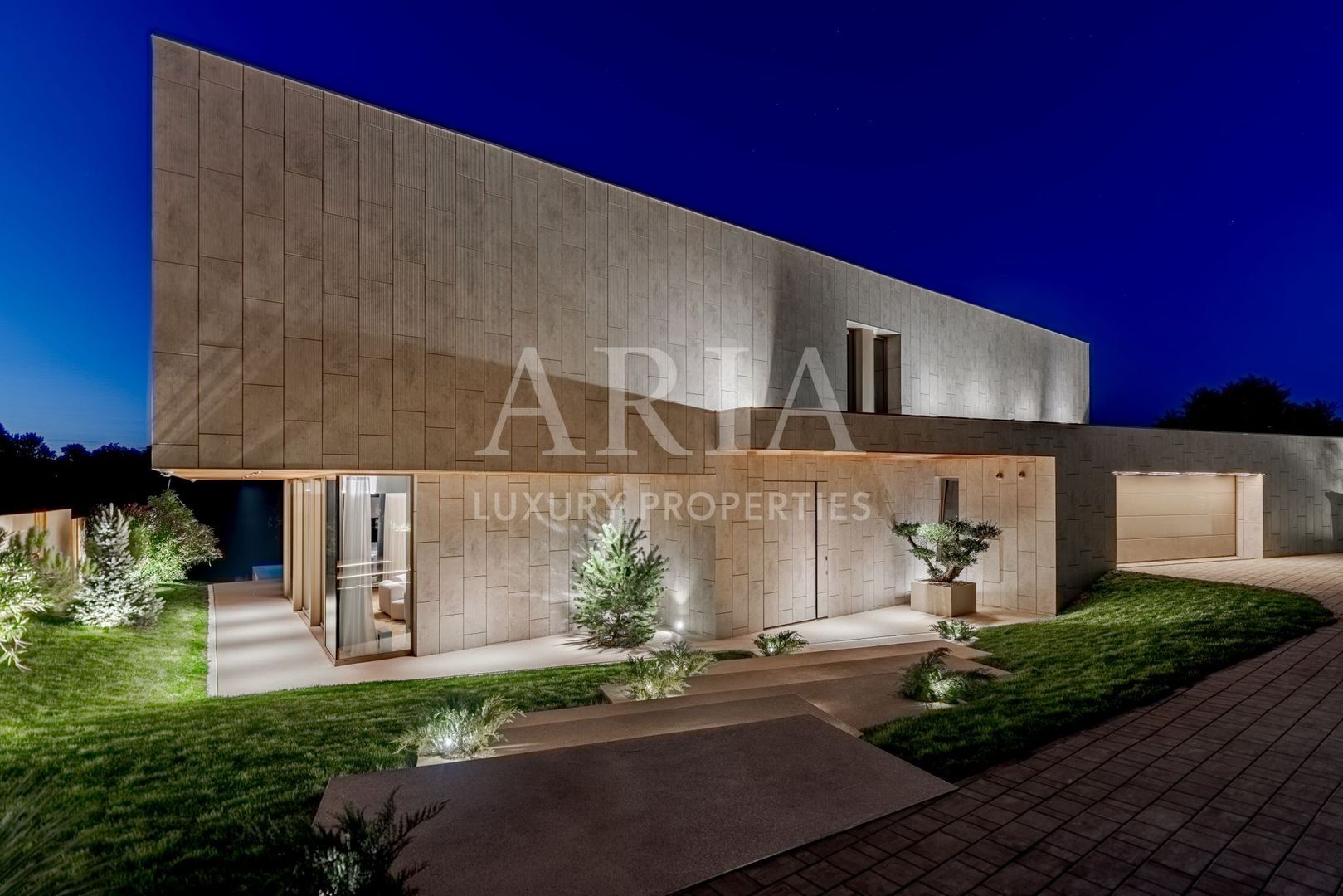 VILA FRONTLAKE SNAGOV – acolo unde arhitectura întâlnește libertatea - Poză 15