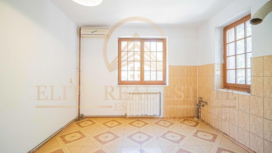 Vila premium ultracentrala, fara vecini, teren 377 mp, garaj! - Poză 6