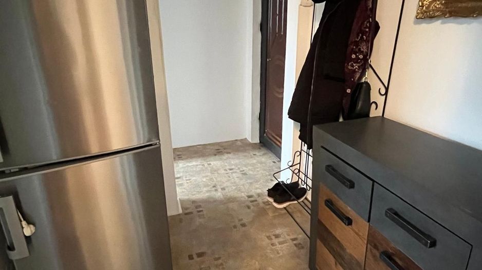 Apartament cu 3 camere mobilat,cartier Astra-Neptun - Poză 9