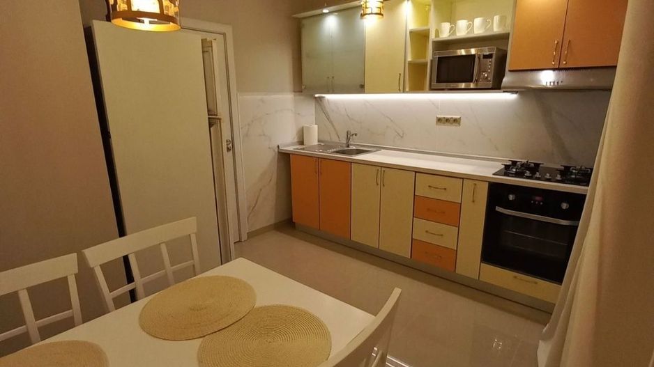 AP. 2 CAMERE 13 SEPTEMBRIE, LOC PARCARE, BUCATARIE INCHISA, RENOVAT - Poză 5