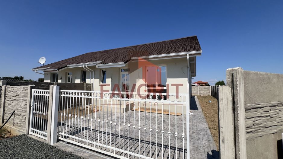 1/2 Duplex 3 camere | Posibilitate mansardare | Bucovat - Poză 1