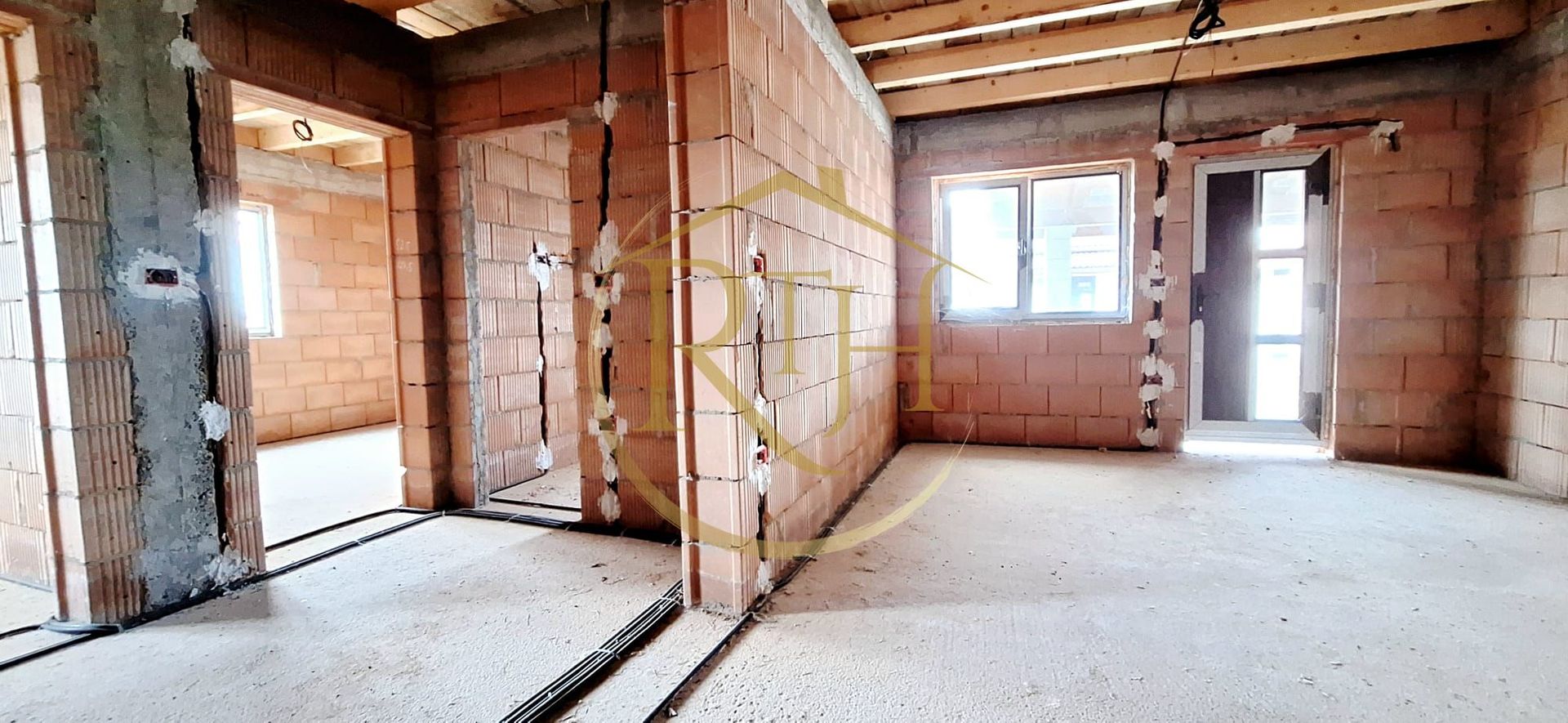 Se vinde duplex modern cu 3 camere  plus teren in Giroc ,zona linistita. - Poză 10