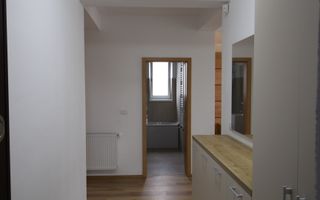 APARTAMENT DEOSEBIT - Poză 13