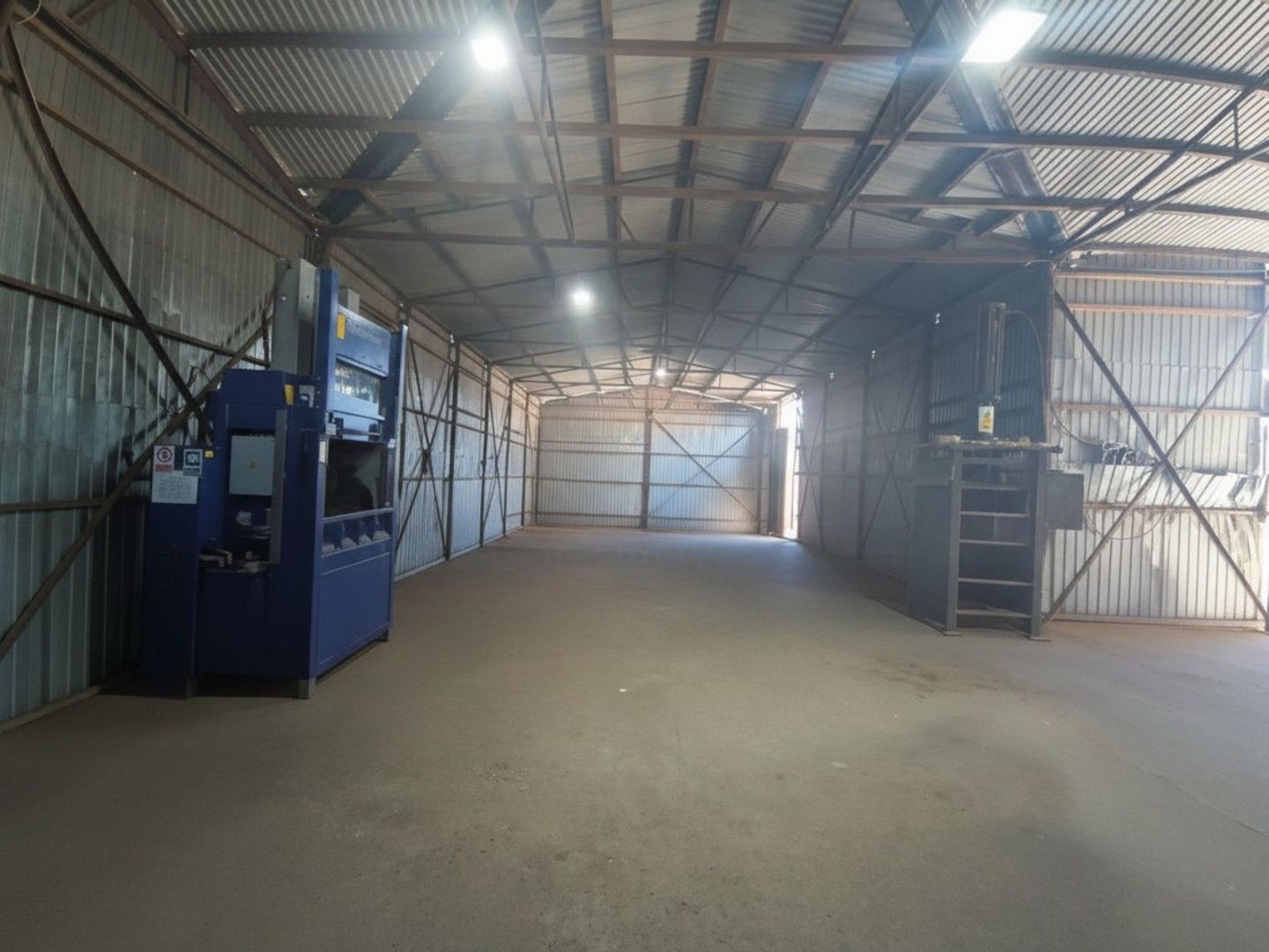 Hală Industrială | 519 MP | Teren 2419 MP | Suceava - Poză 2