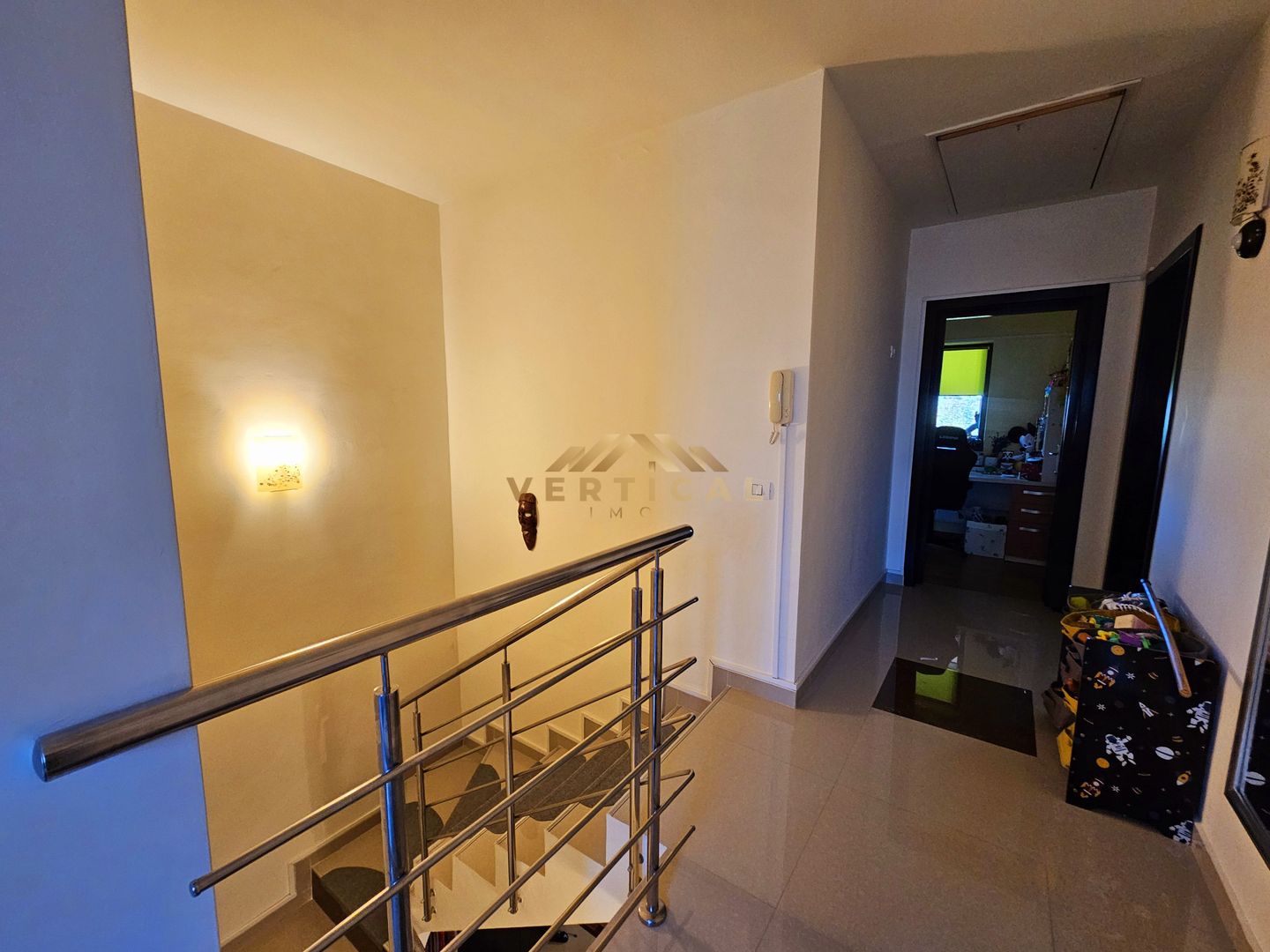 Vila complet mobilata si utilata - comuna Berceni - Poză 9