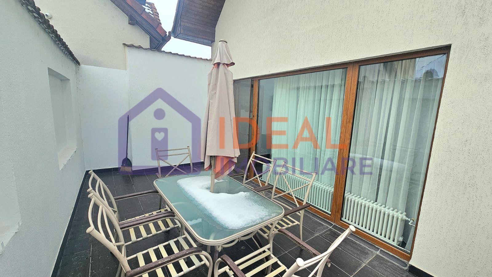 Casa Individuala cu 4 camere si garaj, zona Strand - Poză 12