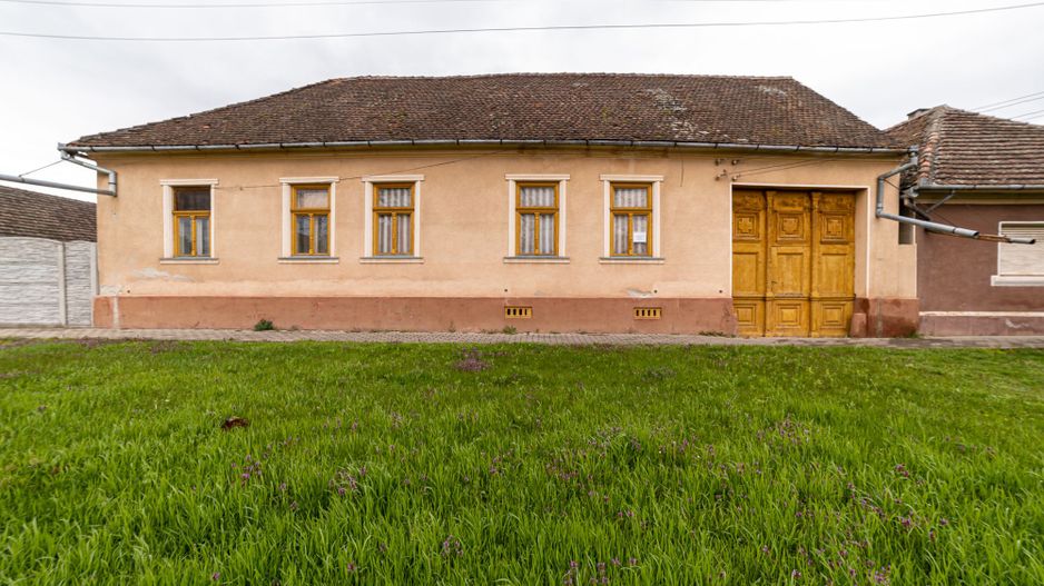 Casă în zona centrală Pâncota - Poză 12