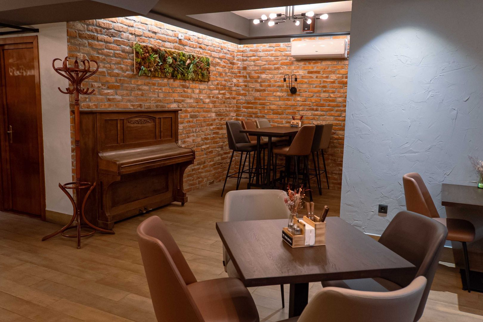 Spațiu comercial. Restaurant/Pizzerie/Pub - Poză 8