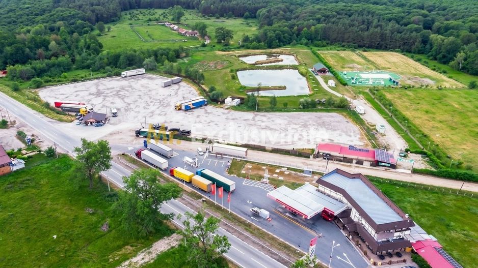 AFACERE FUNCTIONALA - MOTEL, PARCARE TIRURI, CAMPING cu piscina si lacuri - Poză 1