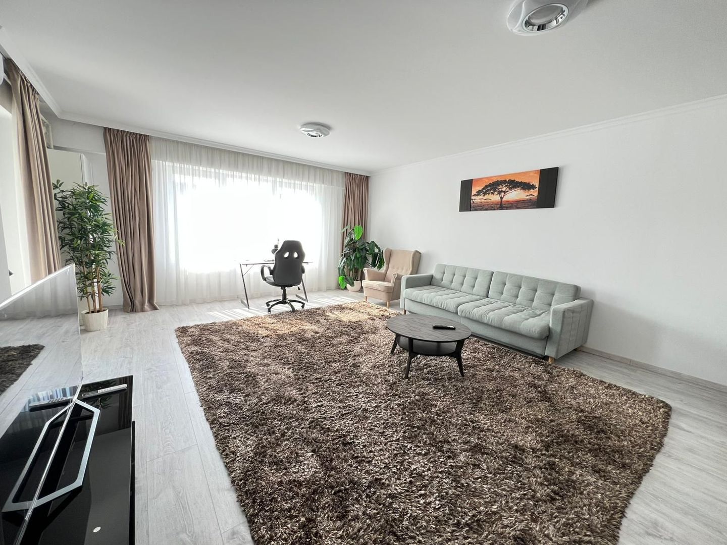 Luminos și spațios - Poză 16