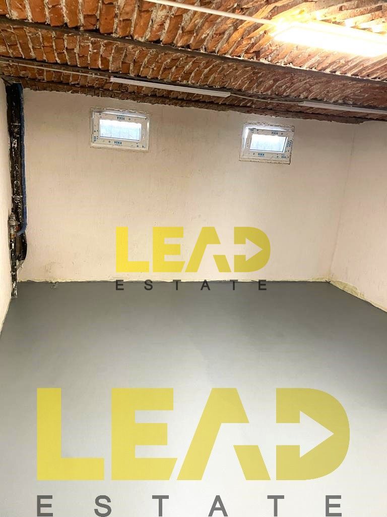 Casa renovata complet! 210 mp utili pe teren de 548 mp! - Poză 13