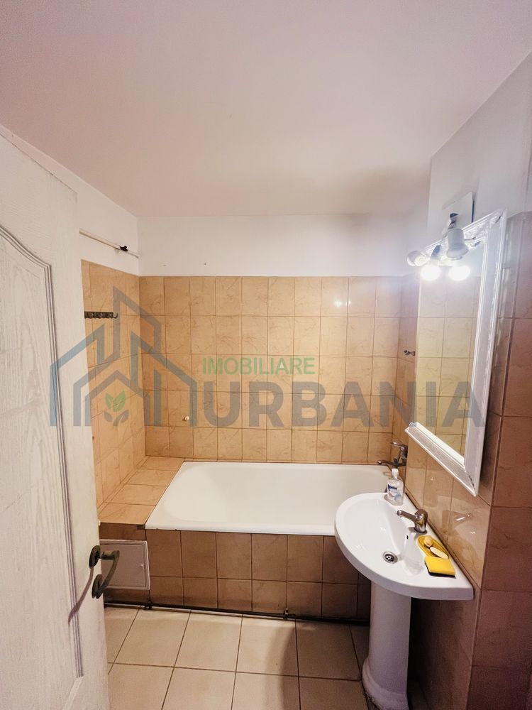 Apartament 3 camere decomandat, Alexandru cel Bun, Iași - 107.000 EUR - Poză 3