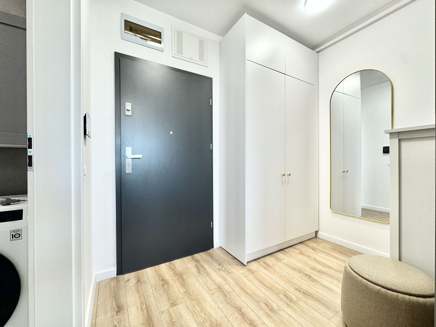 Apartament elegant, prima închiriere, zona Torontalului - XCITY TOWER - Poză 19
