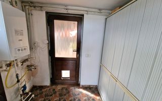Casa individuala impartita in 2 apartamente | Ianova - Poză 12