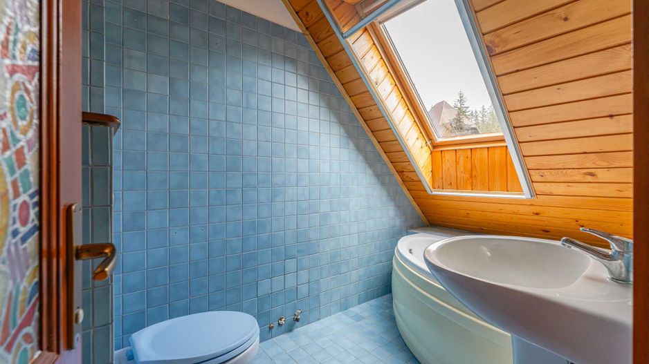 Apartament cu două dormitoare în Predeal, aproape de Pârtia Clăbucet - Poză 15