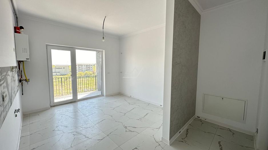 Bloc la asfalt. Gradina 63 mp. 2 locuri de parcare. - Poză 1