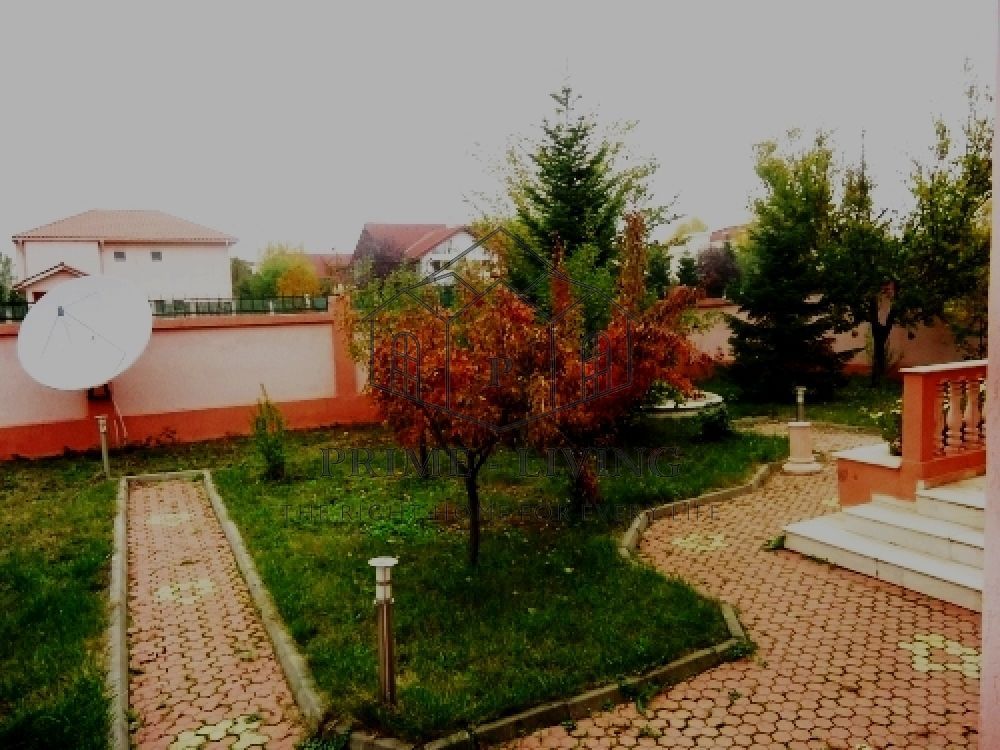 Casă de lux nemobilată cu facilități moderne și grădină extinsă - Poză 1