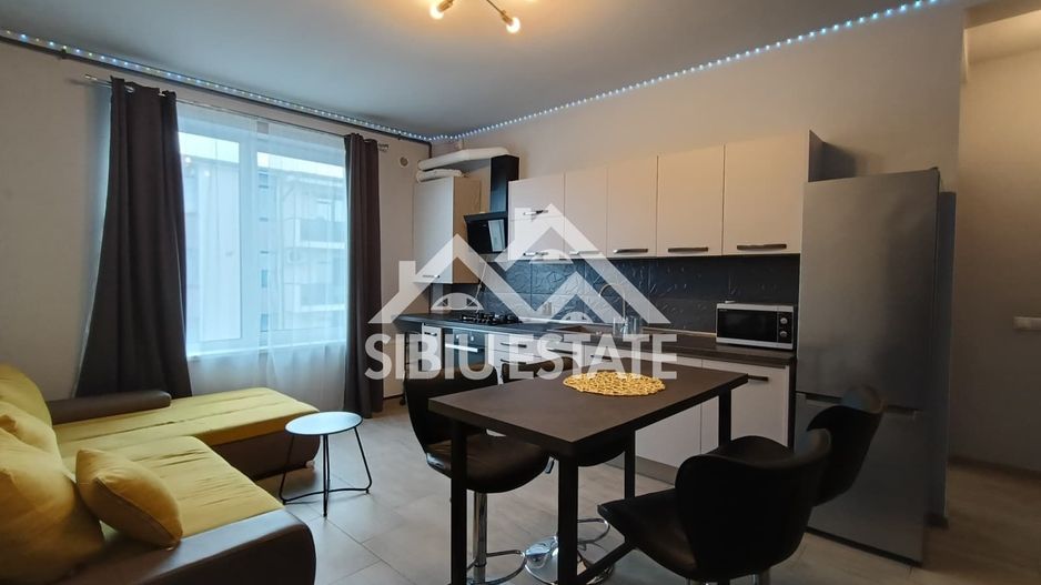 Aparatment de inchiriat,3 camere, parcare ,Selimbar - Poză 1