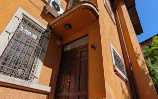 De închiriat: vilă interbelică - stradal - Berzei-190 mp utili - Curte - Poză 18