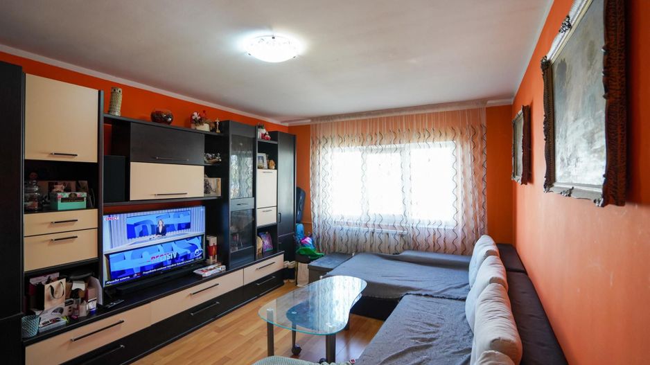 Apartament cu 3 camere decomandat Rogerius - Poză 3