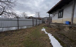Teren intravilan de vânzare – zonă centrală, Oituz - Poză 2