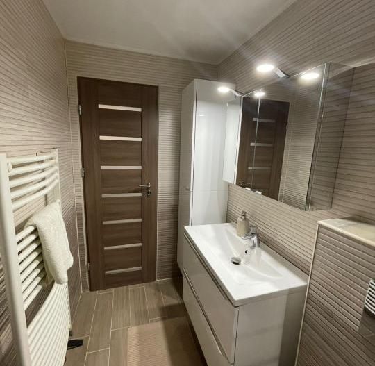 Vanzare Apartament 3 camere, Drumul Sarii Sector 5 - Poză 13